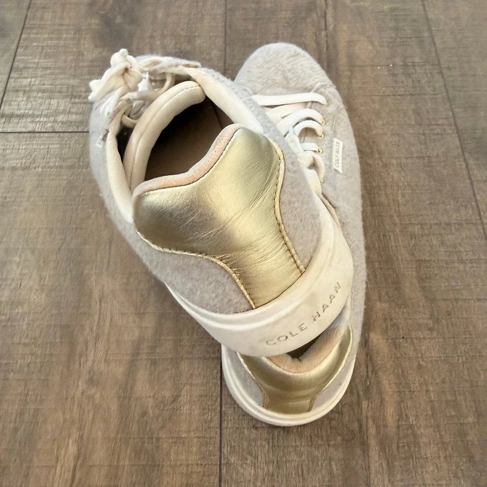Cole Haan Grand Crosscourt‎ Wool Sneakers Beige Gold School Women 9.5 B Preppy